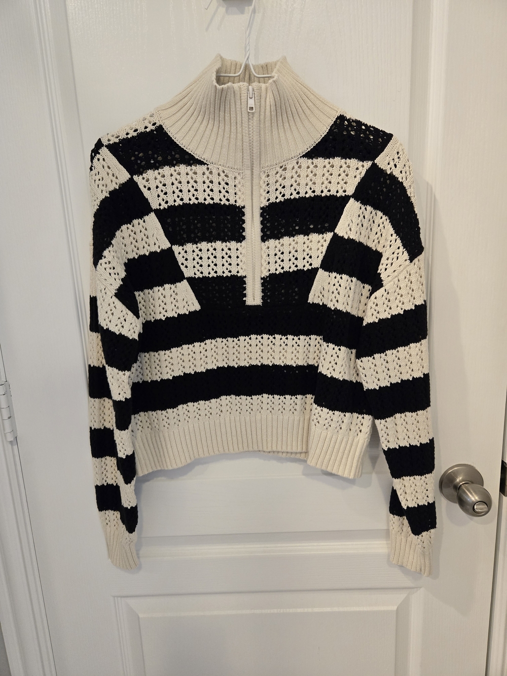 a new day Striped Half-Zip Cropped Knit Sweater in Black and Cream